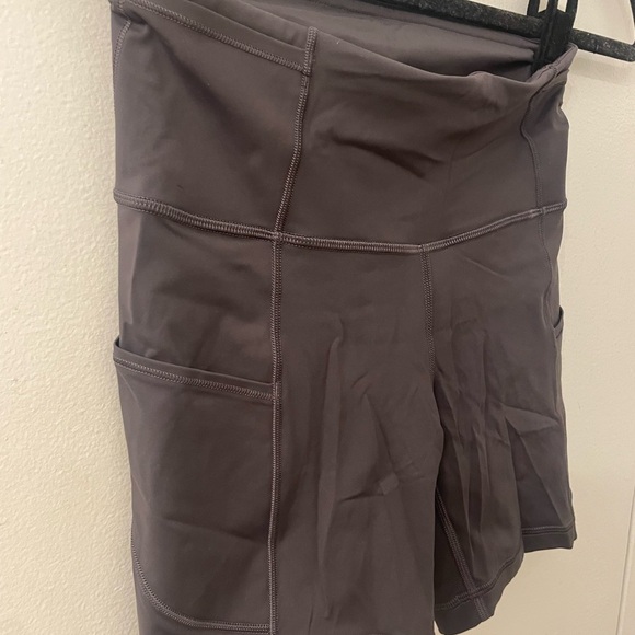 Lululemon Fast and Free Shorts Purple - Picture 8 of 8